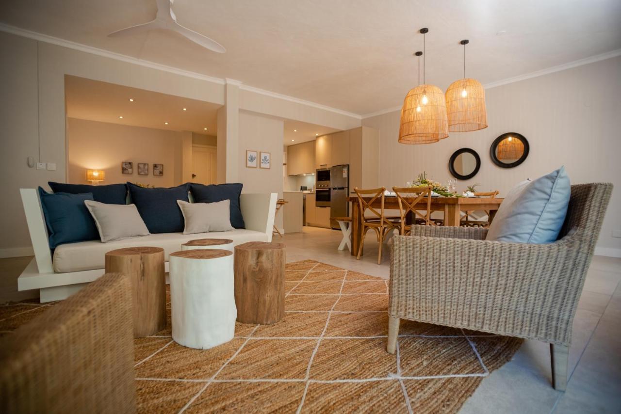 Blue Coral Beachfront Penthouse Flic-en-Flacq Eksteriør bilde